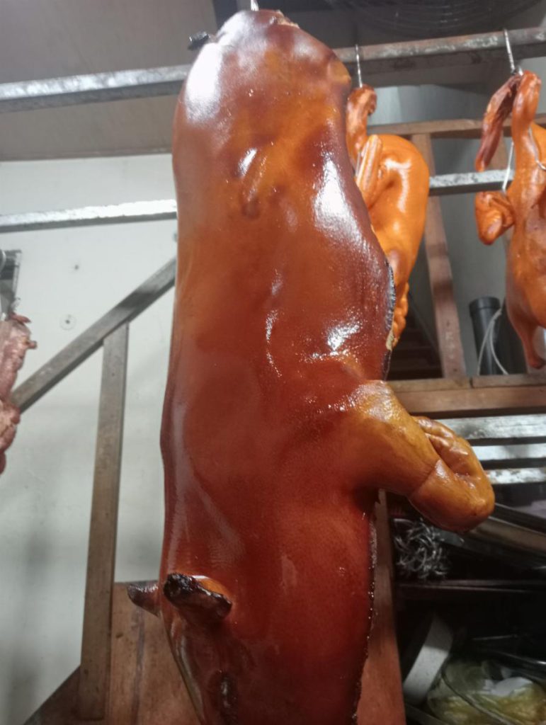 Lò quay Đà Lạt Heo quay Vị quay Gà quay ngon chât lượng đươc ưa thích 2022-08-28 11:26:22