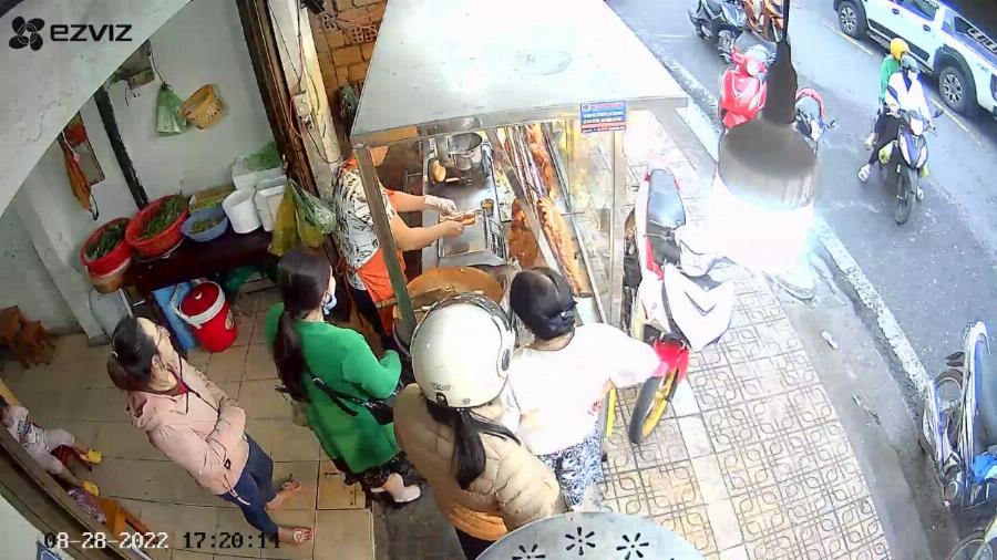 Lò quay Đà Lạt Heo quay Vị quay Gà quay ngon chât lượng đươc ưa thích 2022-08-30 11:25:09