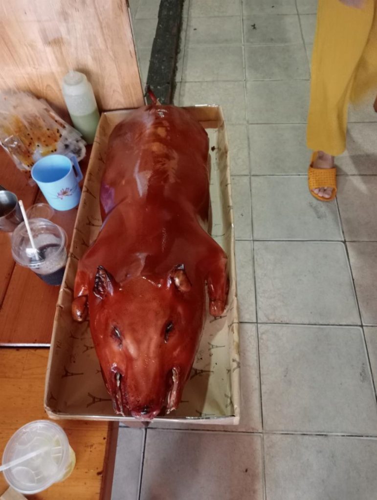 Lò quay Đà Lạt Heo quay Vị quay Gà quay ngon chât lượng đươc ưa thích 2022-08-31 10:19:35